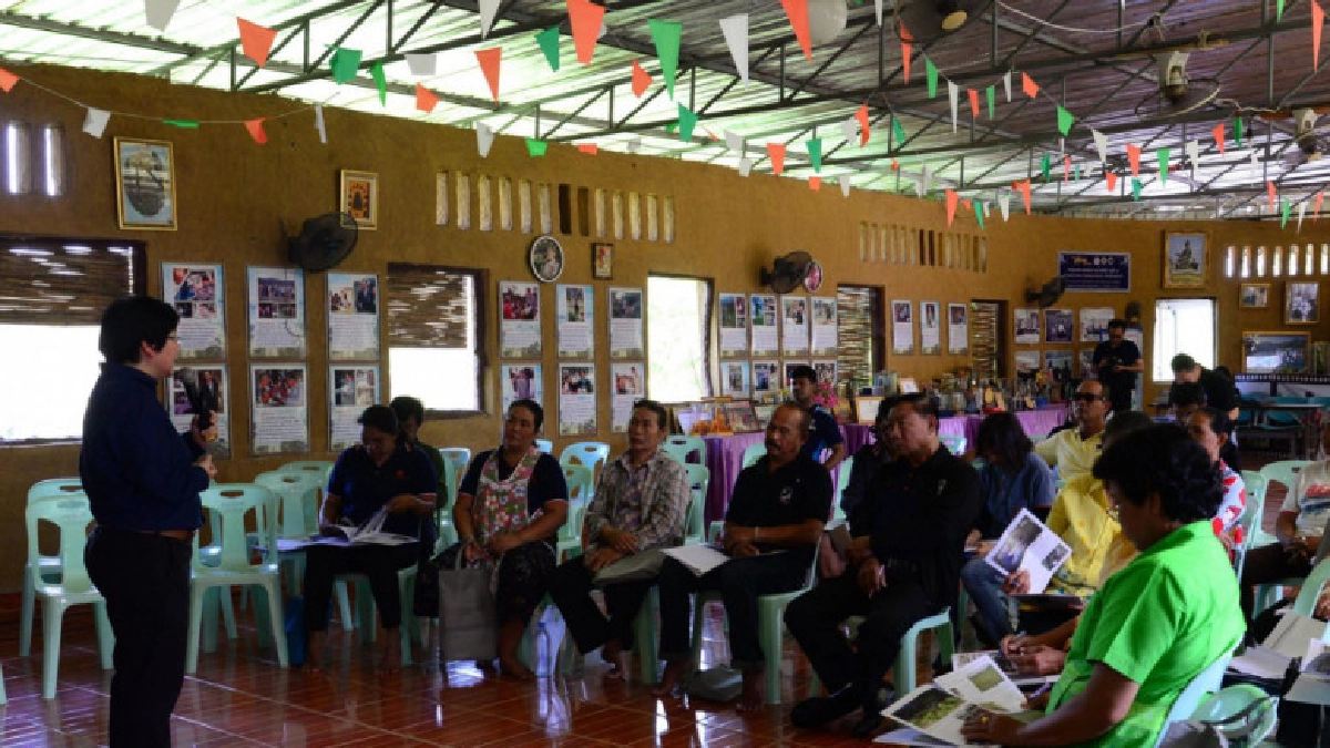 ปิดทองหลังพระสนับสนุนทุนทำวิทยานิพนธ์และสารนิพนธ์ แก่นิสิต