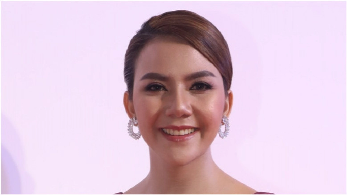 'จ๊ะ' เตรียมอัพนมใหม่ที่เกาหลี (คลิป) 'จ๊ะ' เตรียมอัพนมใหม่ที่เกาหลี (คลิป)