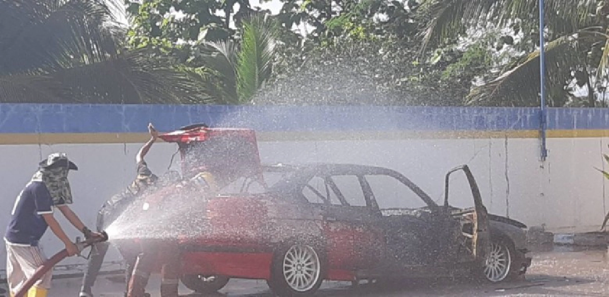 ระทึกไฟไหม้เก๋ง BMW ติดก๊าซ LPG ในปั๊มน้ำมัน