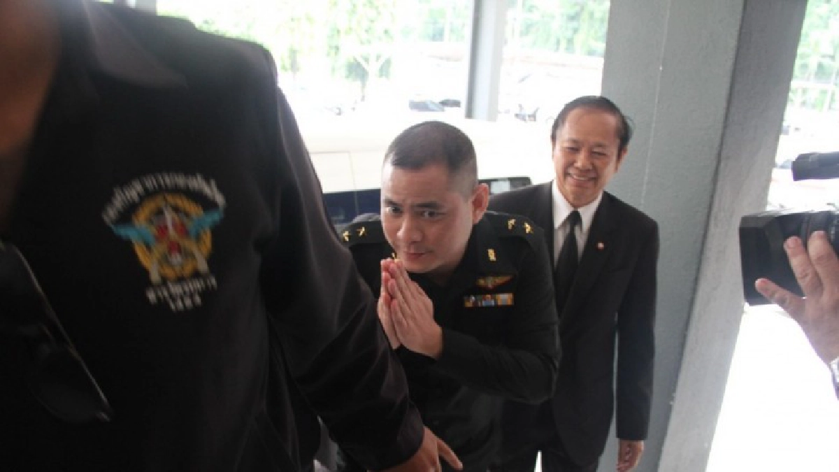 ทนาย"ร.ท.ฐิติทัศน์"ระบุลูกความปัดเอี่ยวเงินทอนวัด ทนาย"ร.ท.ฐิติทัศน์"ระบุลูกความปัดเอี่ยวเงินทอนวัด
