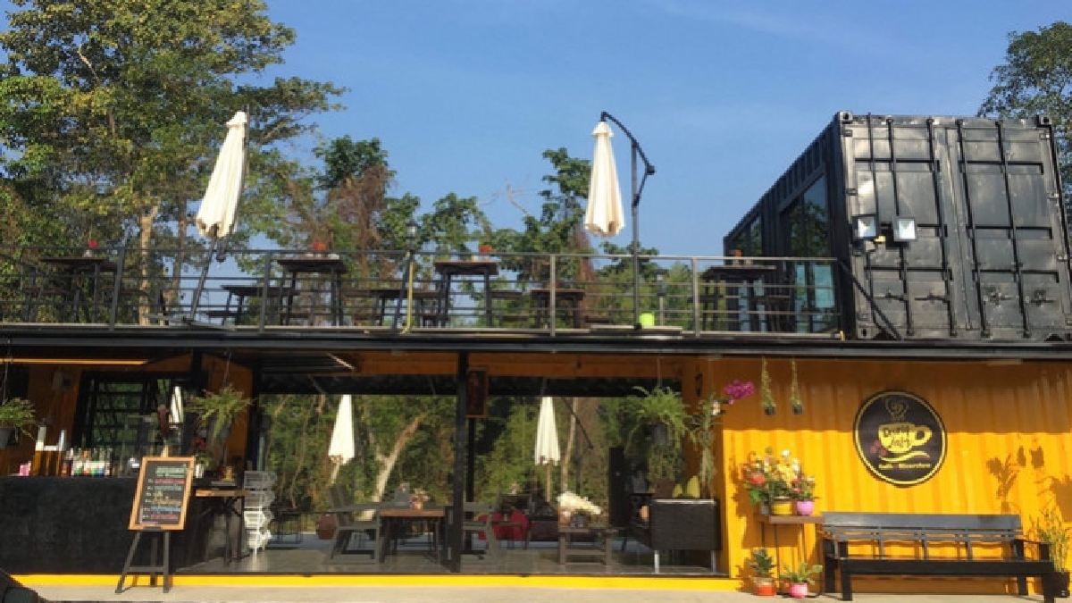 "ดวงใจคาเฟ่" ร้านเก๋ในเมืองเพชร "ดวงใจคาเฟ่" ร้านเก๋ในเมืองเพชร