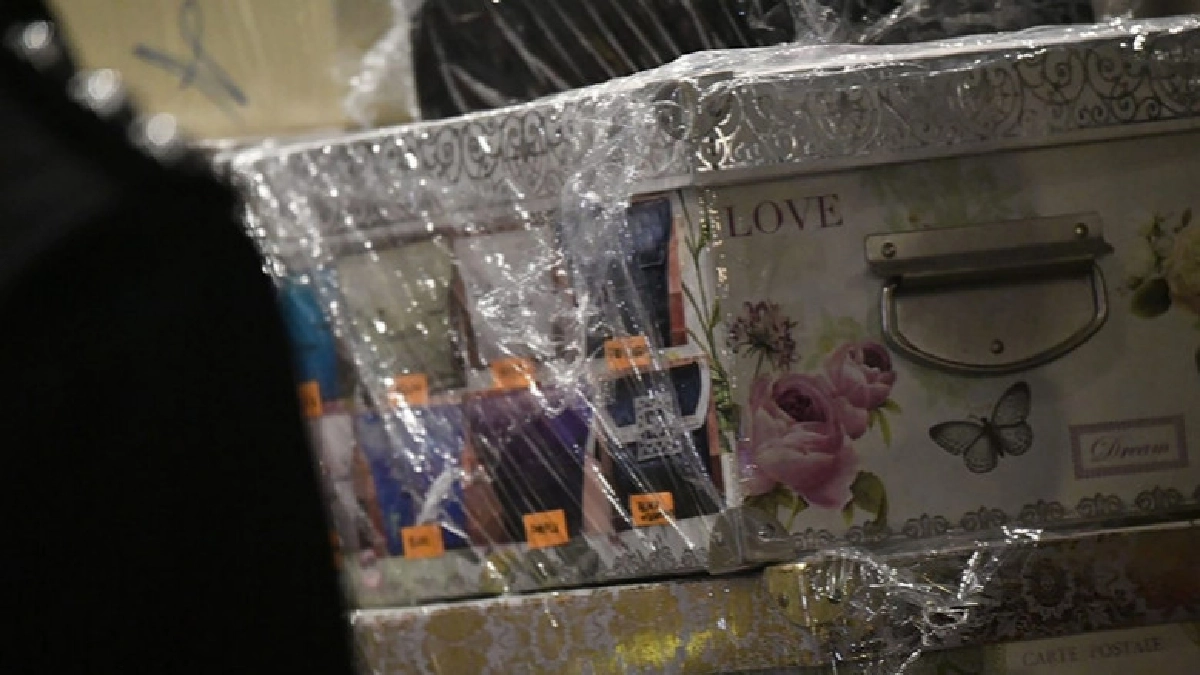 เล็งส่งรูปกระเป๋าหรูภรรยา"นาจิบ"ไปปารีสตีราคา เล็งส่งรูปกระเป๋าหรูภรรยา"นาจิบ"ไปปารีสตีราคา