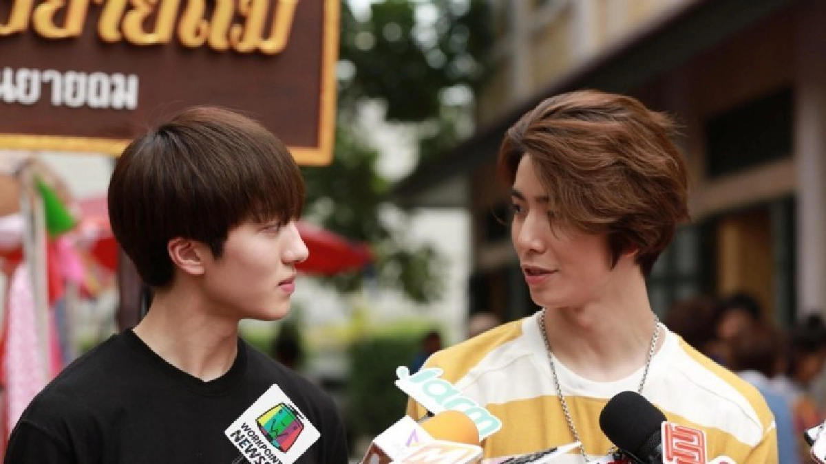 แฟนคลับกรี๊ดสนั่น 'ฮวียอง-ชานิ'ร่วมเล่นซิทคอมในไทย แฟนคลับกรี๊ดสนั่น 'ฮวียอง-ชานิ'ร่วมเล่นซิทคอมในไทย