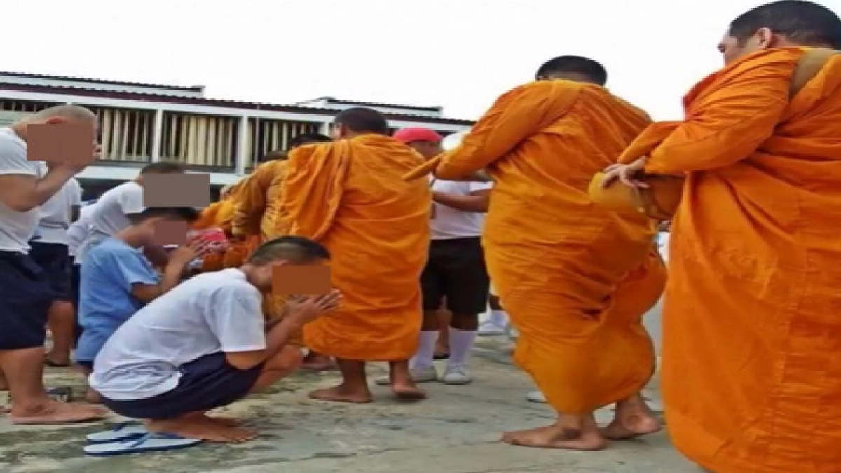 "เรือนจำ"นิมนต์พระสงฆ์รับบาตรนักโทษ "เรือนจำ"นิมนต์พระสงฆ์รับบาตรนักโทษ