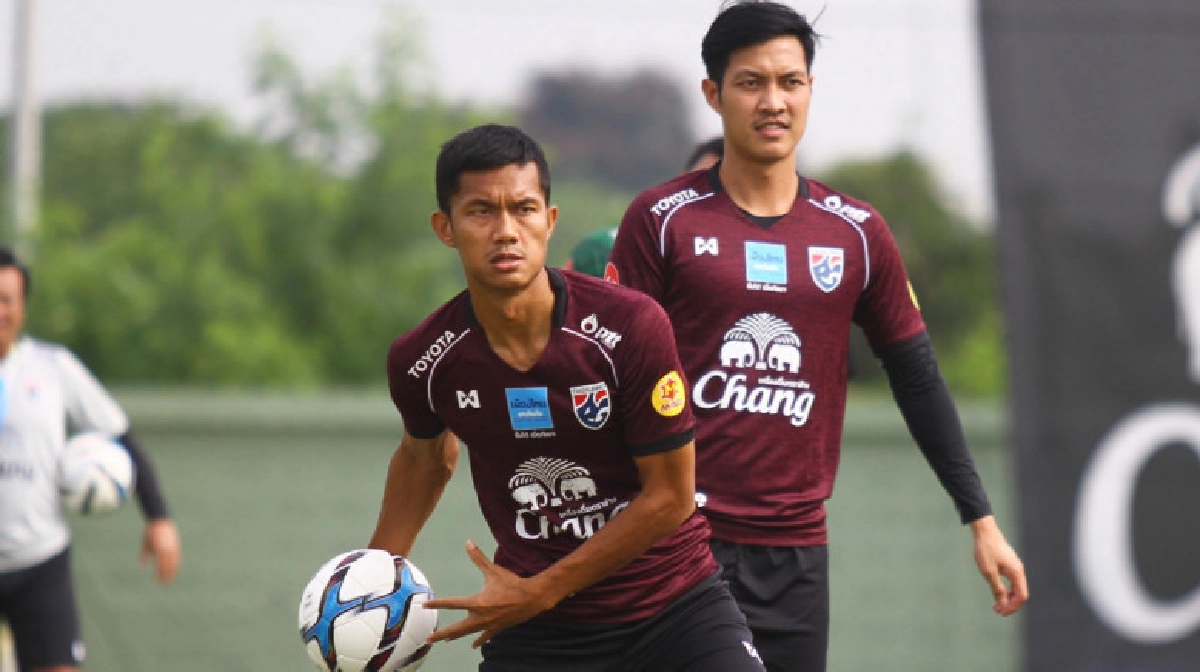 "ช้างศึก" สร้างความสุขให้ประชาชน "ช้างศึก" สร้างความสุขให้ประชาชน