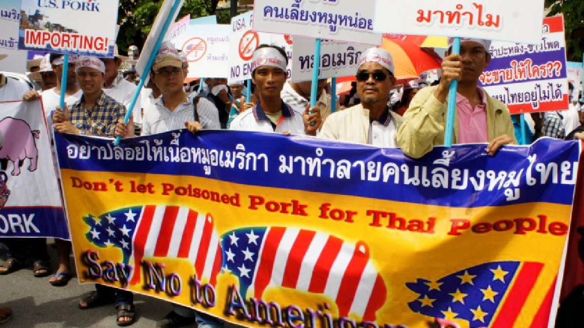 คนเลี้ยงหมูร้องรัฐบาลไทยปกป้องเกษตรกรให้เหมือน"ทรัมป์"
