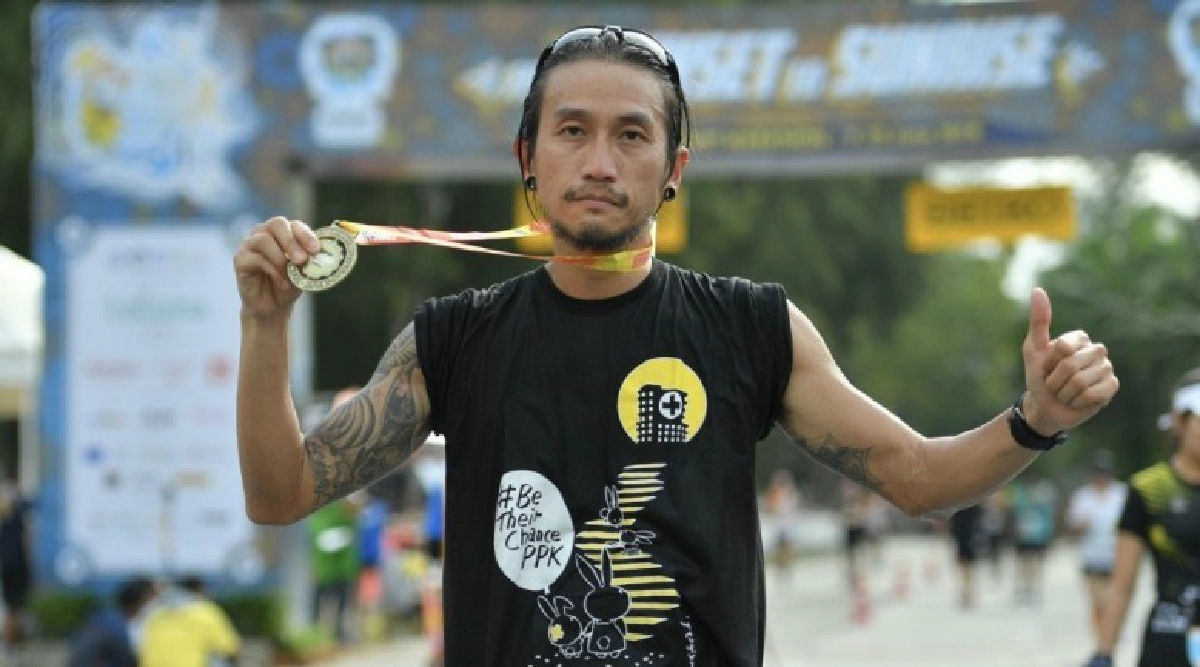 "ตูน บอดี้สแลม" สร้างสถิติใหม่ของตัวเอง "ตูน บอดี้สแลม" สร้างสถิติใหม่ของตัวเอง
