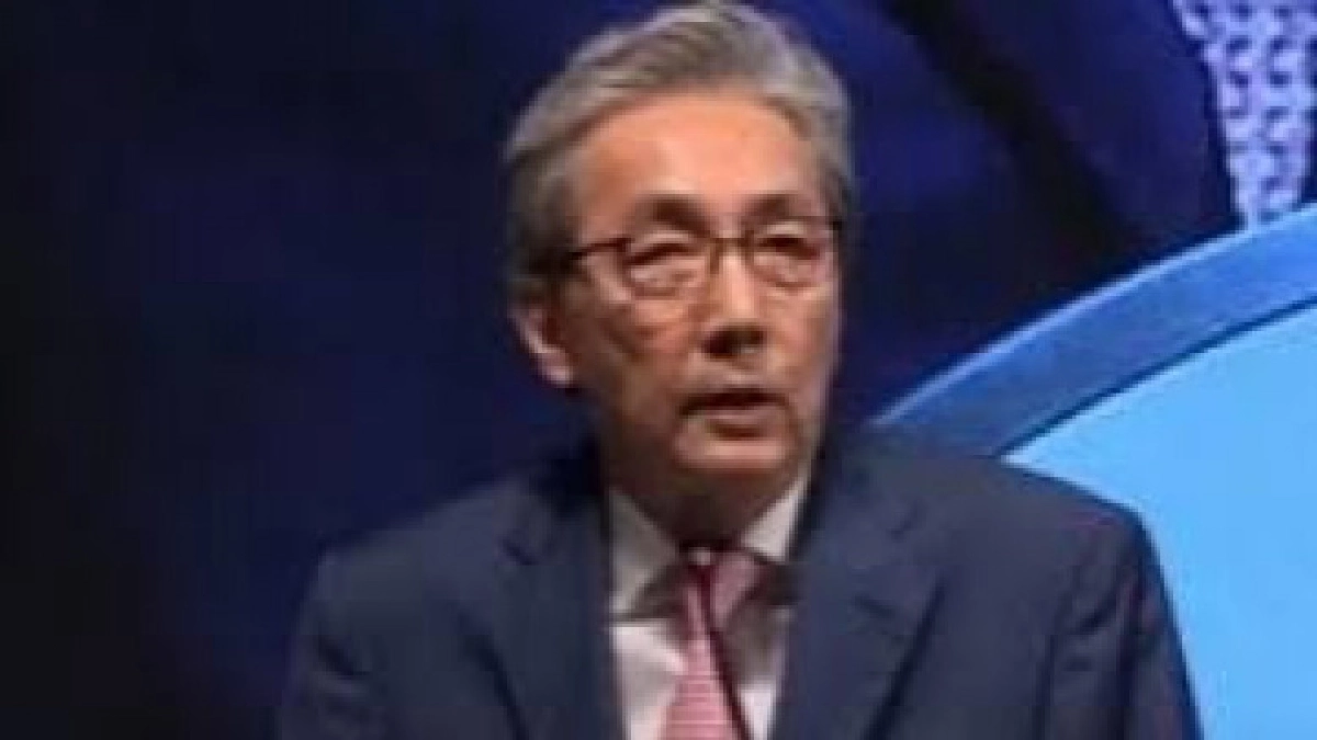 "สมคิด"แจงแค่ทักทายอดีตนักการเมืองปกติ "สมคิด"แจงแค่ทักทายอดีตนักการเมืองปกติ