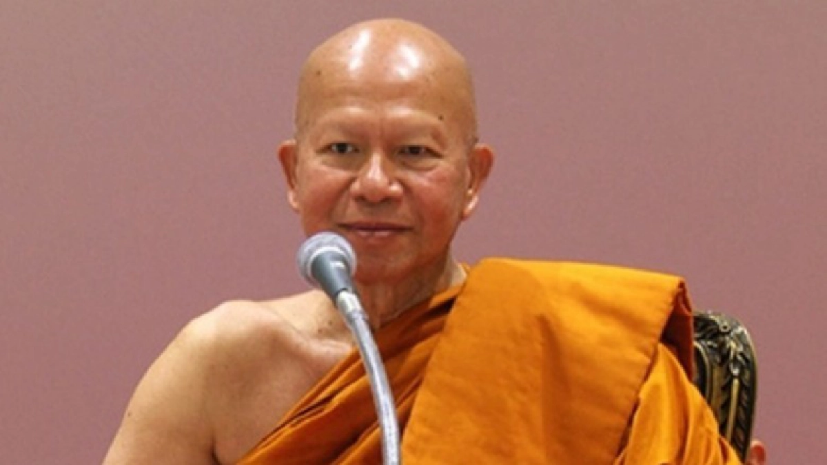 "บิ๊กป้อม" ยัน สตช.ยังตามตัว "อดีตพระพรหมเมธี" "บิ๊กป้อม" ยัน สตช.ยังตามตัว "อดีตพระพรหมเมธี"