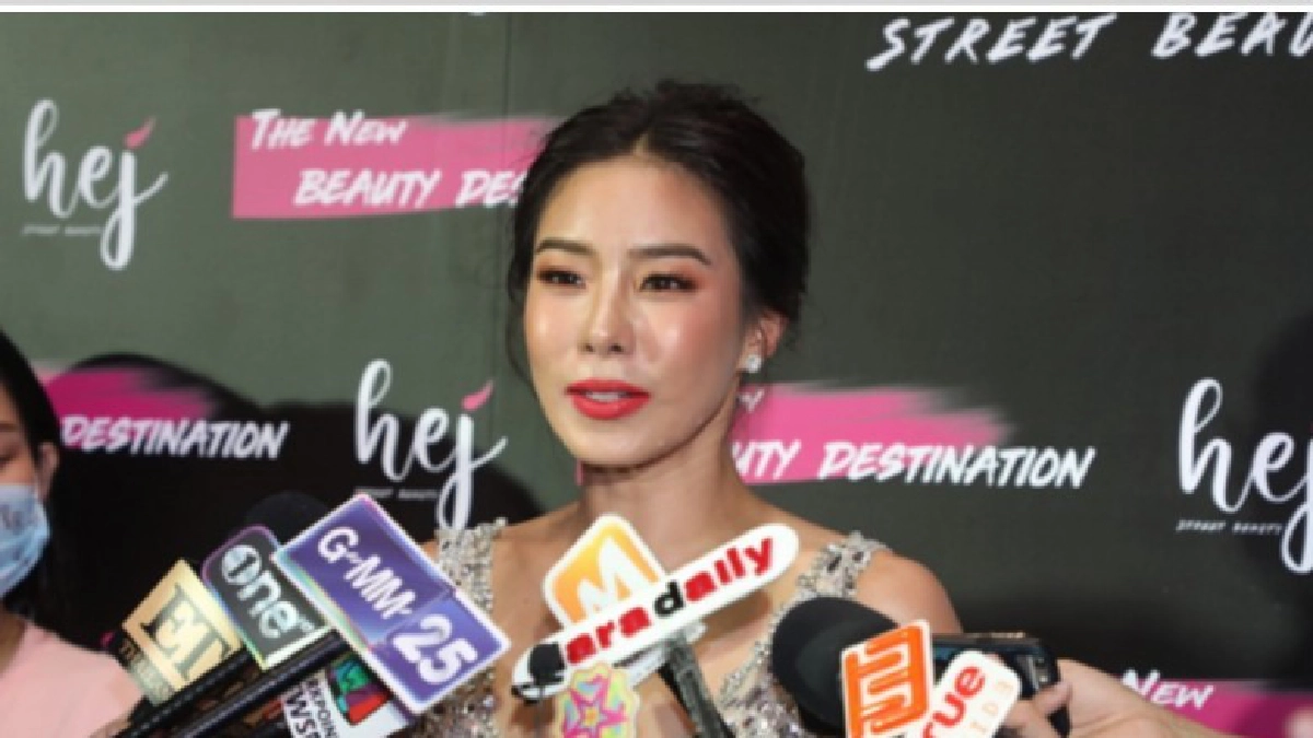 'คริส' ยินดี 'เจนี่' แต่งงาน 'คริส' ยินดี 'เจนี่' แต่งงาน