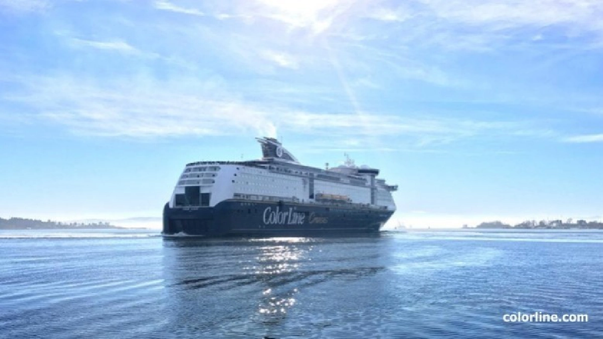  ลูกชายเล่นเน็ตบนเรือสำราญเจอเรียกเก็บ 4.5 แสน 