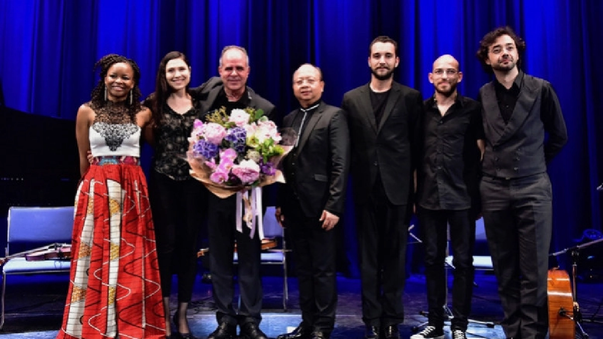 บทเพลงฉลองสัมพันธ์ 500 ปี โปรตุเกส – ไทย