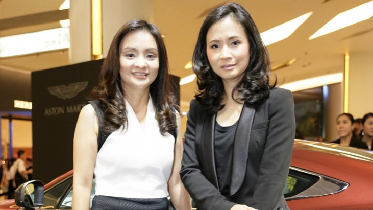 ยนตรกรรมหรูคู่แฟชั่นเริ่ด