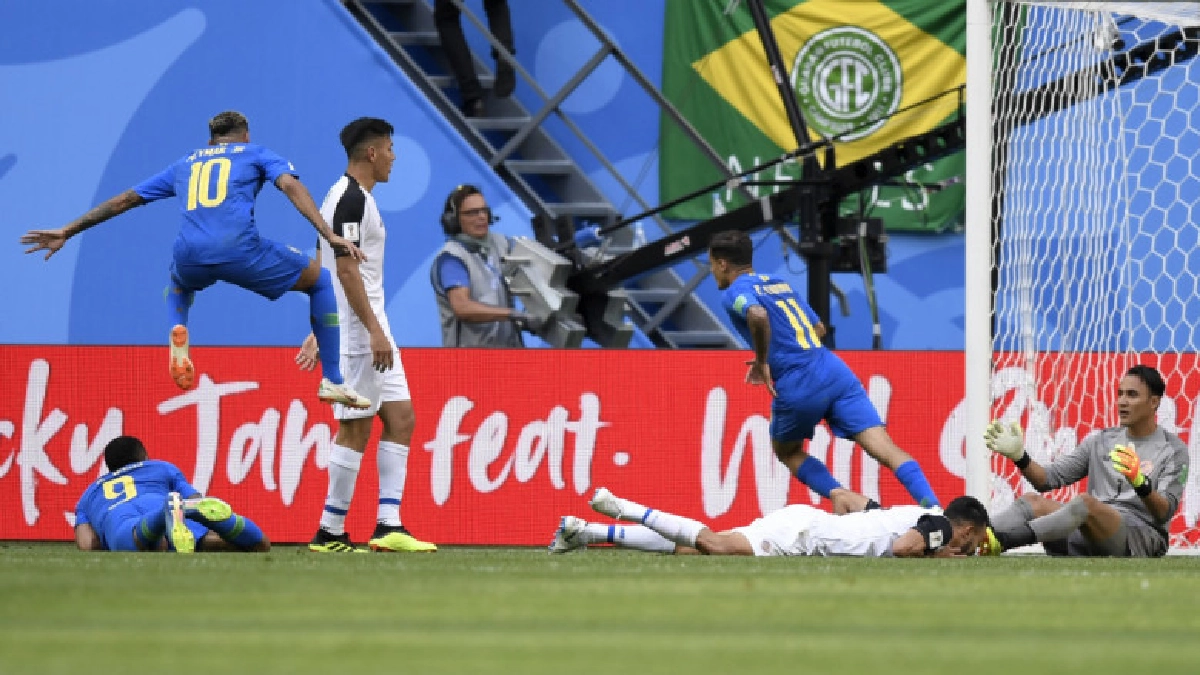 รัวท้ายเกม "คูตี-เนย์มาร์" กดคนละตุงพาบราซิลทุบคอสตาริกา 2-0 รัวท้ายเกม "คูตี-เนย์มาร์" กดคนละตุงพาบราซิลทุบคอสตาริกา 2-0