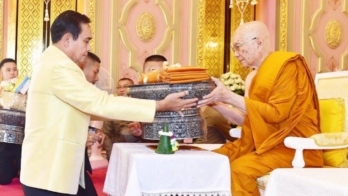 "นายกฯ"ถวายเครื่องสักการะ"สังฆราช"เนื่องในวันประสูติ "นายกฯ"ถวายเครื่องสักการะ"สังฆราช"เนื่องในวันประสูติ