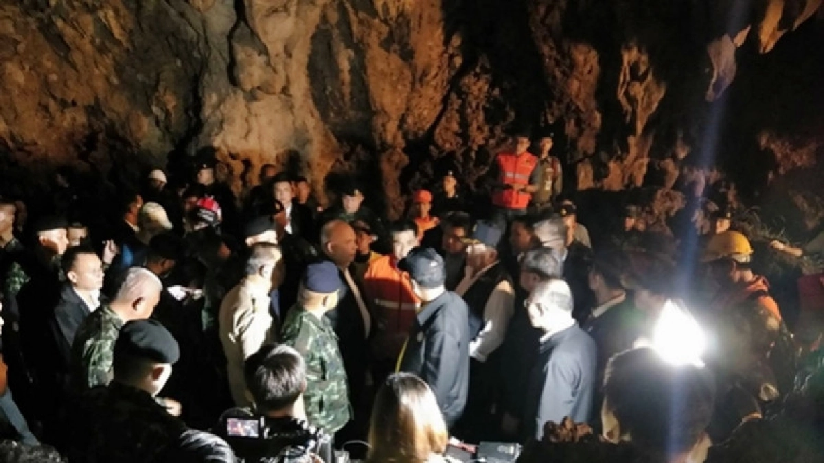 วางแผนพร่องน้ำหนองน้ำพุ เตรียมรับน้ำจากถ้ำหลวง วางแผนพร่องน้ำหนองน้ำพุ เตรียมรับน้ำจากถ้ำหลวง