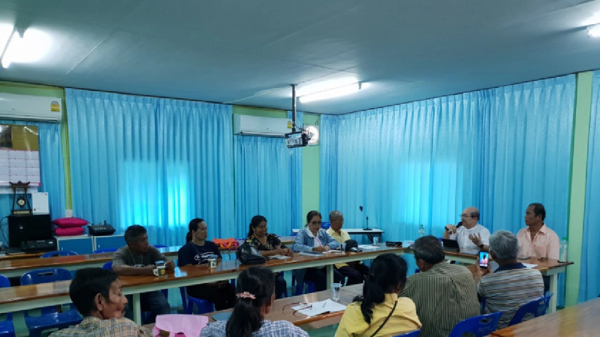    ผนึกชุมชนบ้านชากเล็กสร้างกิจกรรมเกษตรผ่านวิทยุมก.