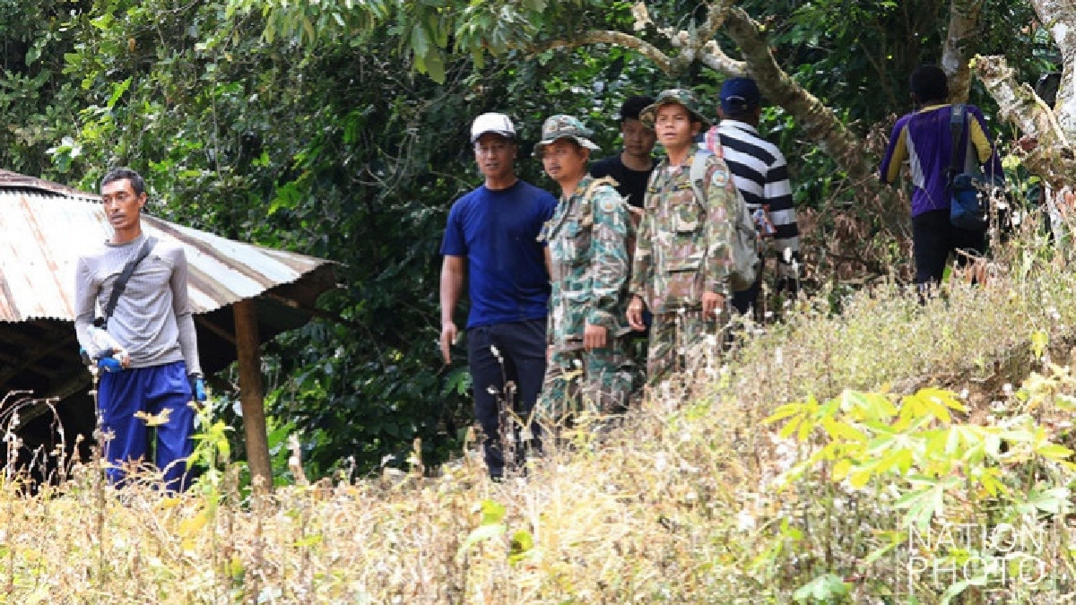 กลุ่มเก็บรังนกของเกาะลิบง เตรียมสำรวจโพรงถ้ำ(ภาพชุด) กลุ่มเก็บรังนกของเกาะลิบง เตรียมสำรวจโพรงถ้ำ(ภาพชุด)
