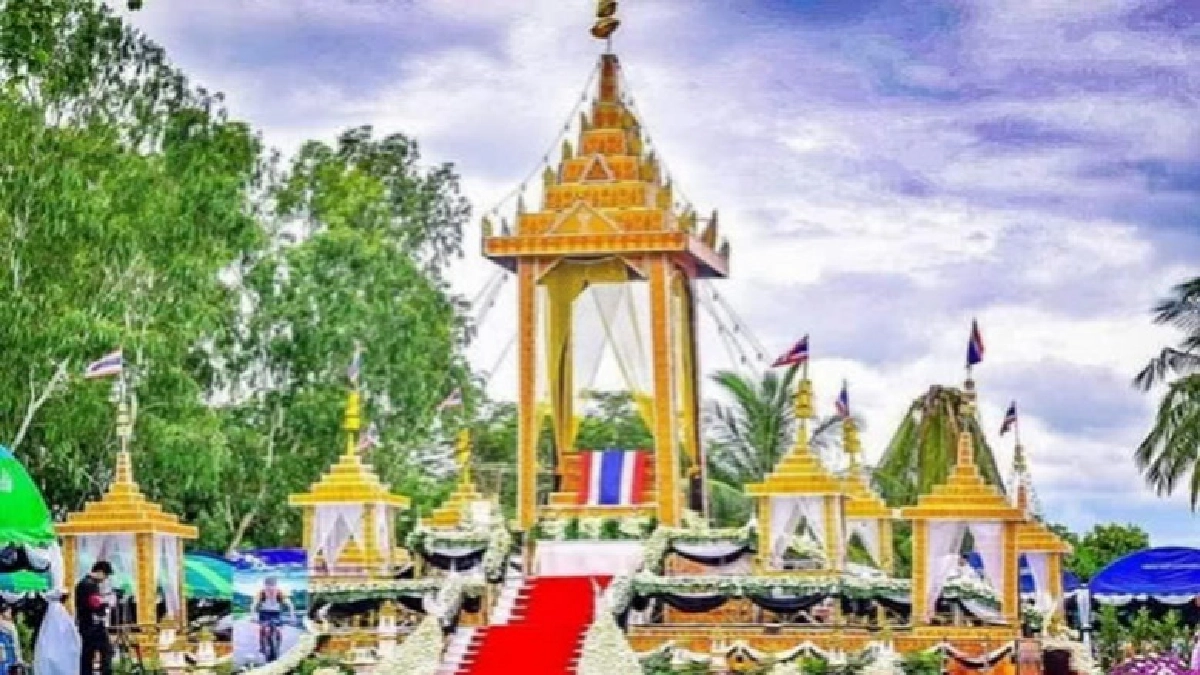 "ผู้ว่าฯณรงค์ศักดิ์"ร่วมงานพระราชทานเพลิงศพ"จ่าแซม" "ผู้ว่าฯณรงค์ศักดิ์"ร่วมงานพระราชทานเพลิงศพ"จ่าแซม"