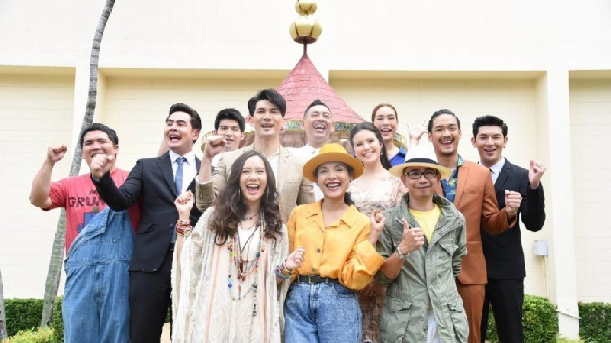 'เคน-หน่อย-เต้ย' นำทีมบวงสรวงละคร "มีเพียงรัก" 'เคน-หน่อย-เต้ย' นำทีมบวงสรวงละคร "มีเพียงรัก"
