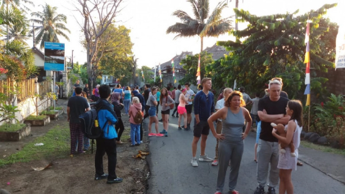 อินโดนีเซียเศร้าดินไหวเขย่าเกาะลอมบอกสังเวย 14 ศพ 