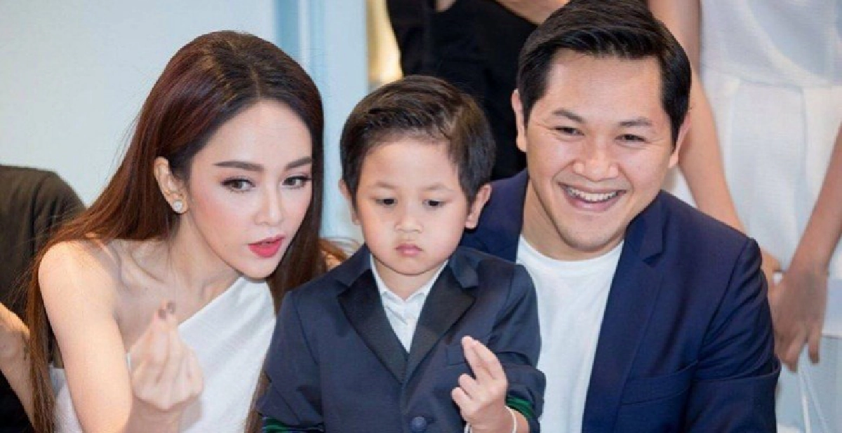 'ป๊อป'สามี'เป้ย' ขอโทษพร้อมปกป้องภรรยาหลังมีเสียงวิจารณ์ 'ป๊อป'สามี'เป้ย' ขอโทษพร้อมปกป้องภรรยาหลังมีเสียงวิจารณ์