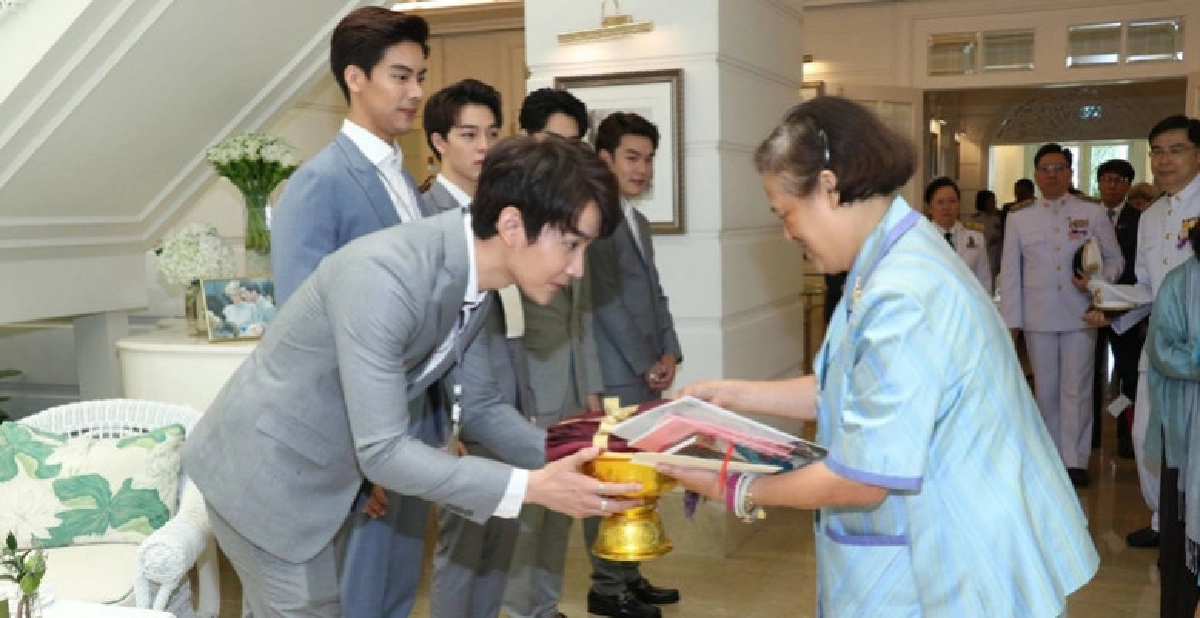 'เต้-ตี๋' เผยความประทับใจถวายงานสมเด็จพระเทพฯ 'เต้-ตี๋' เผยความประทับใจถวายงานสมเด็จพระเทพฯ