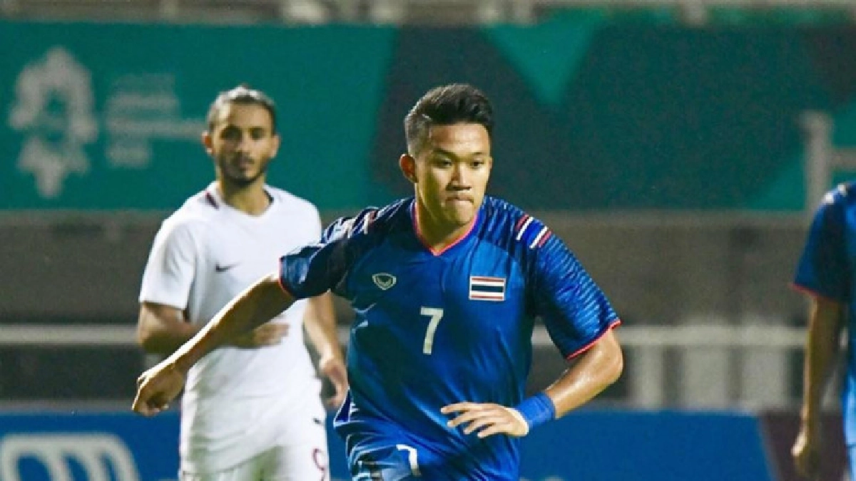 "นพพล"ปะทะคารมแฟนบอลในโซเชียล "นพพล"ปะทะคารมแฟนบอลในโซเชียล