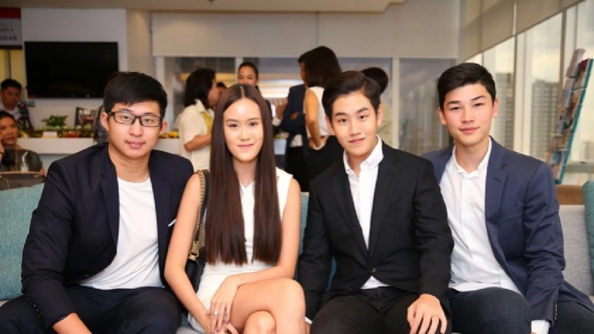 ชวนคนดังฟังวิธีรักษาตัวให้ไกลโรค