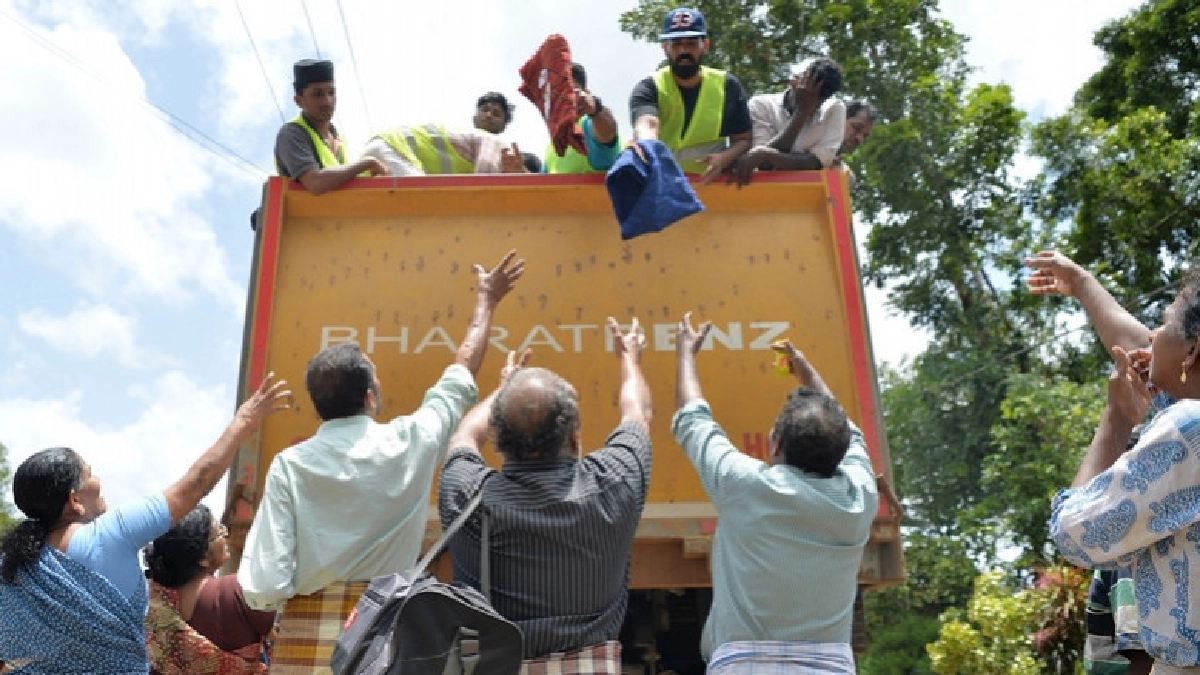 ยูเออีเสนอช่วยน้ำท่วมเกรละ 3,000 ล้านแต่อินเดียไม่รับ 