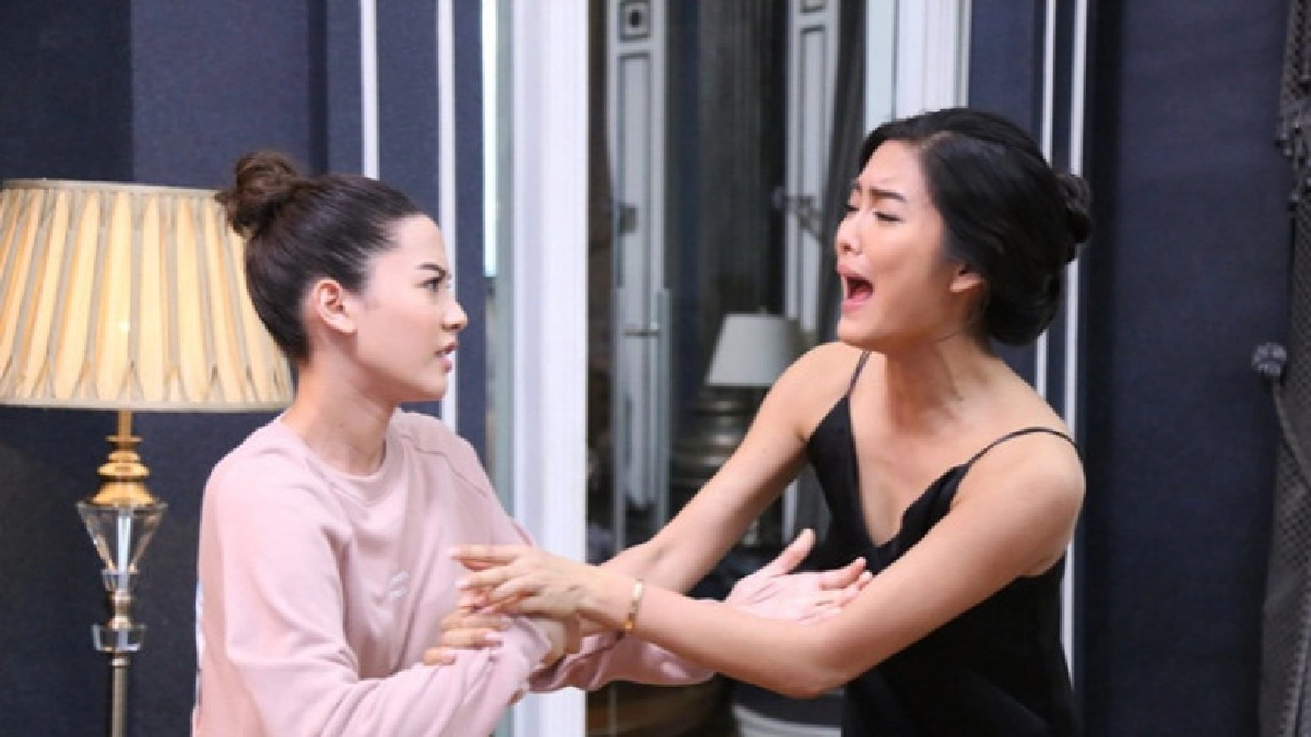 เรื่องย่อ ดวงใจในไฟหนาว ตอนที่ 6 เรื่องย่อ ดวงใจในไฟหนาว ตอนที่ 6