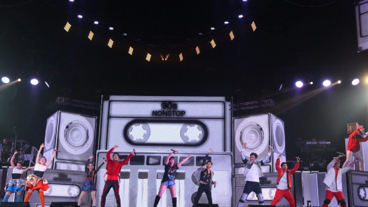 ระเบิดกำแพงค่ายเพลง แฟนเพลงยุค 90จัดเต็ม แดนซ์ มันส์สนั่น 