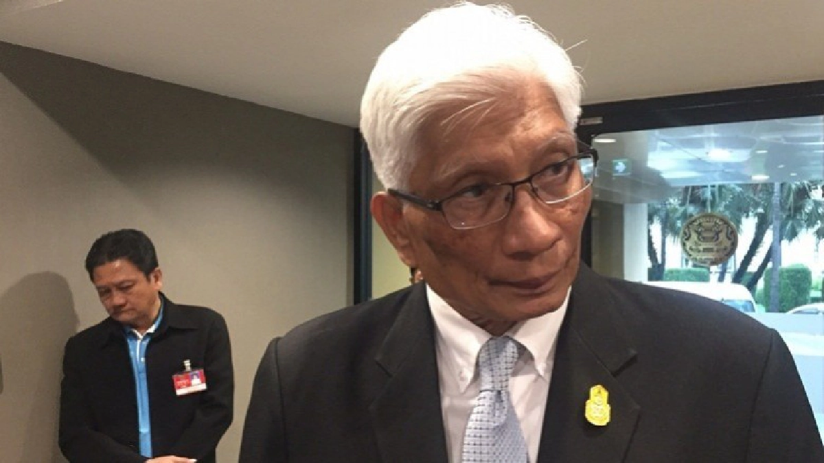 สุวพันธุ์ เผย ยังไม่ได้พูดถึงปมรื้อ"บ้านพักตุลาการ" สุวพันธุ์ เผย ยังไม่ได้พูดถึงปมรื้อ"บ้านพักตุลาการ"