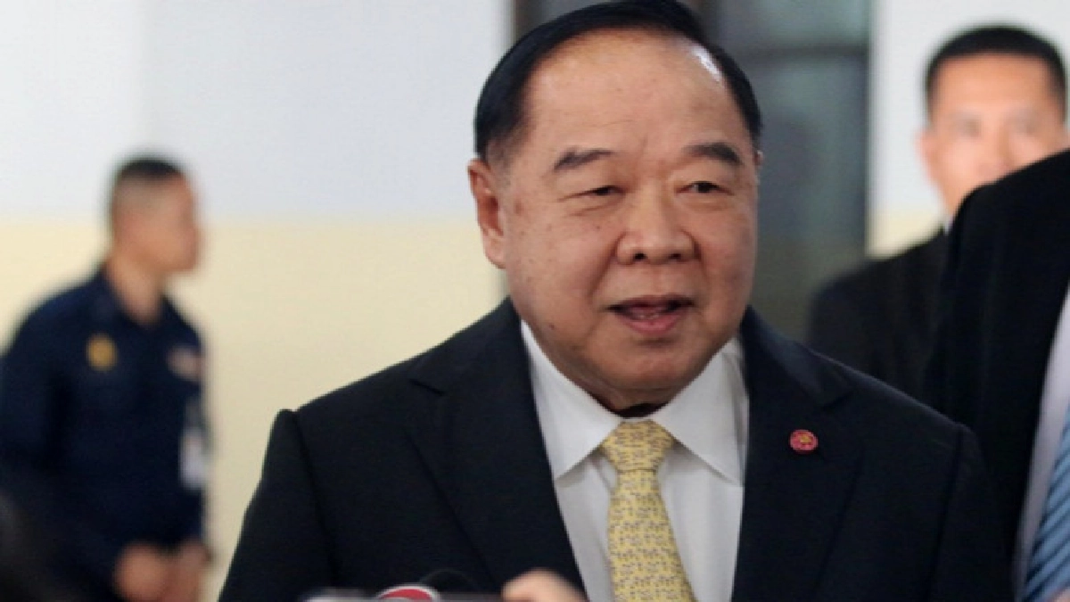 "ป้อม" ประชุมสภากลาโหม ขอบคุณกำลังพลช่วยน้ำท่วม "ป้อม" ประชุมสภากลาโหม ขอบคุณกำลังพลช่วยน้ำท่วม