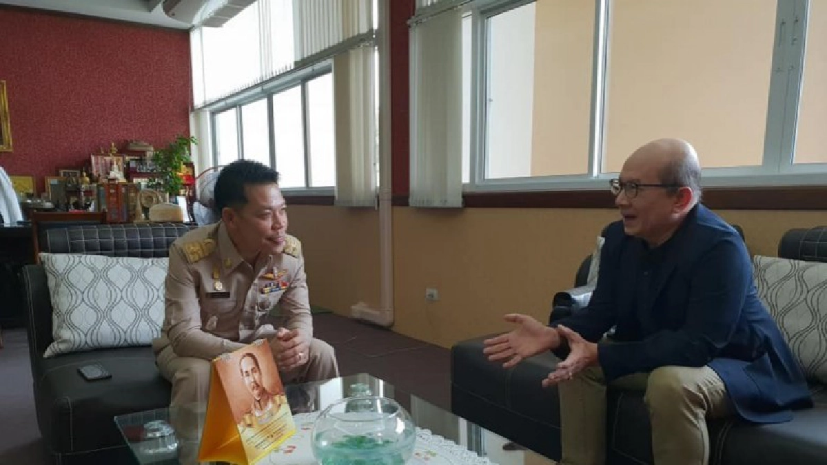 สถานีวิทยุม.ก.จับมือทม.แม่เหียะพัฒนาร.ร.ผู้สูงอายุทางอากาศ