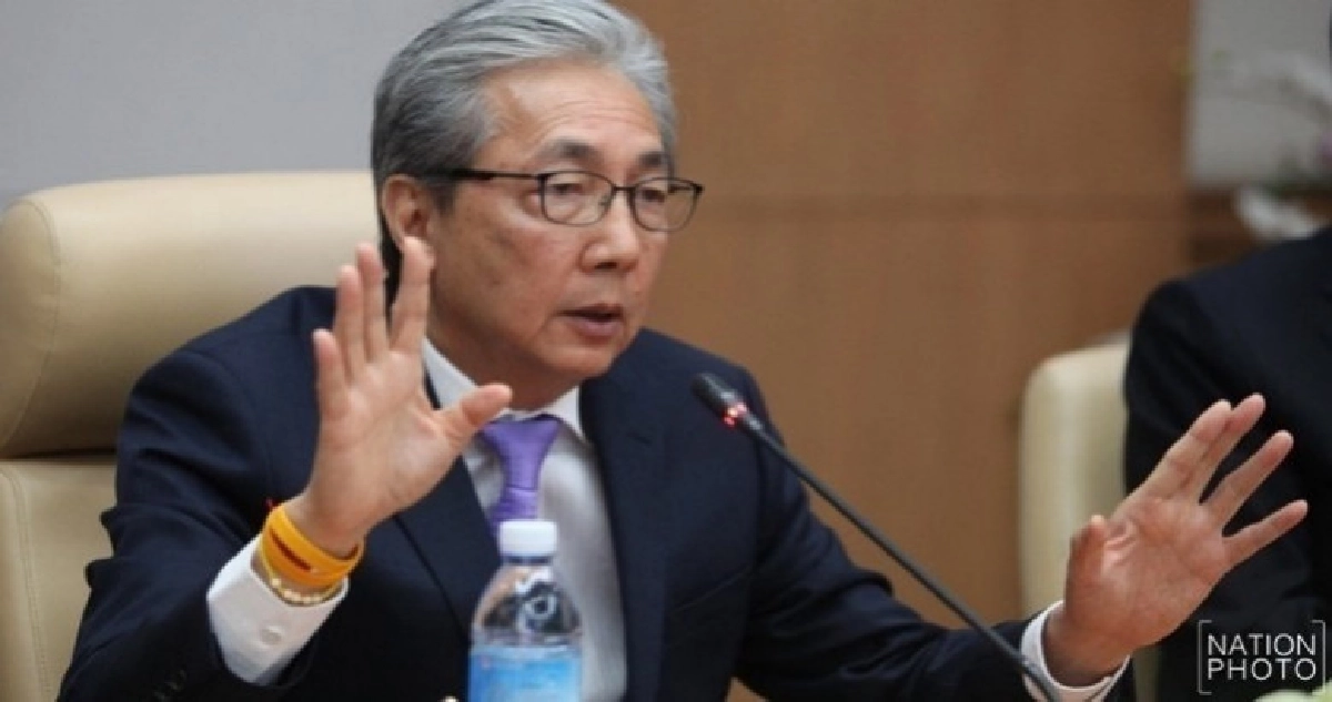 "สมคิด"โต้ไม่มีเรื่องปรับครม. "สมคิด"โต้ไม่มีเรื่องปรับครม.
