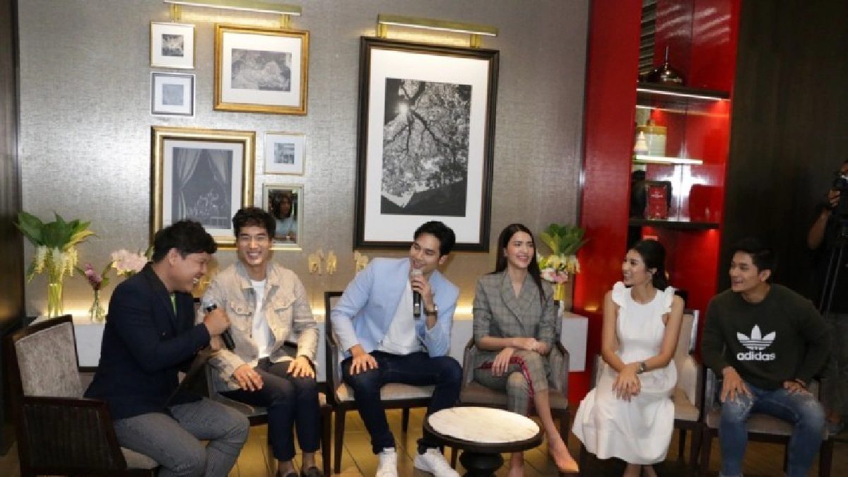 นักแสดง ดั่งพรหมลิขิตรัก ร่วมทำกิจกรรมกับแฟนละคร