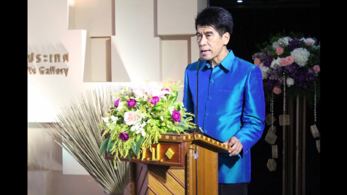 เปิดนิทรรศการ "หัตถกรรมที่ใกล้สูญหาย" เปิดนิทรรศการ "หัตถกรรมที่ใกล้สูญหาย"