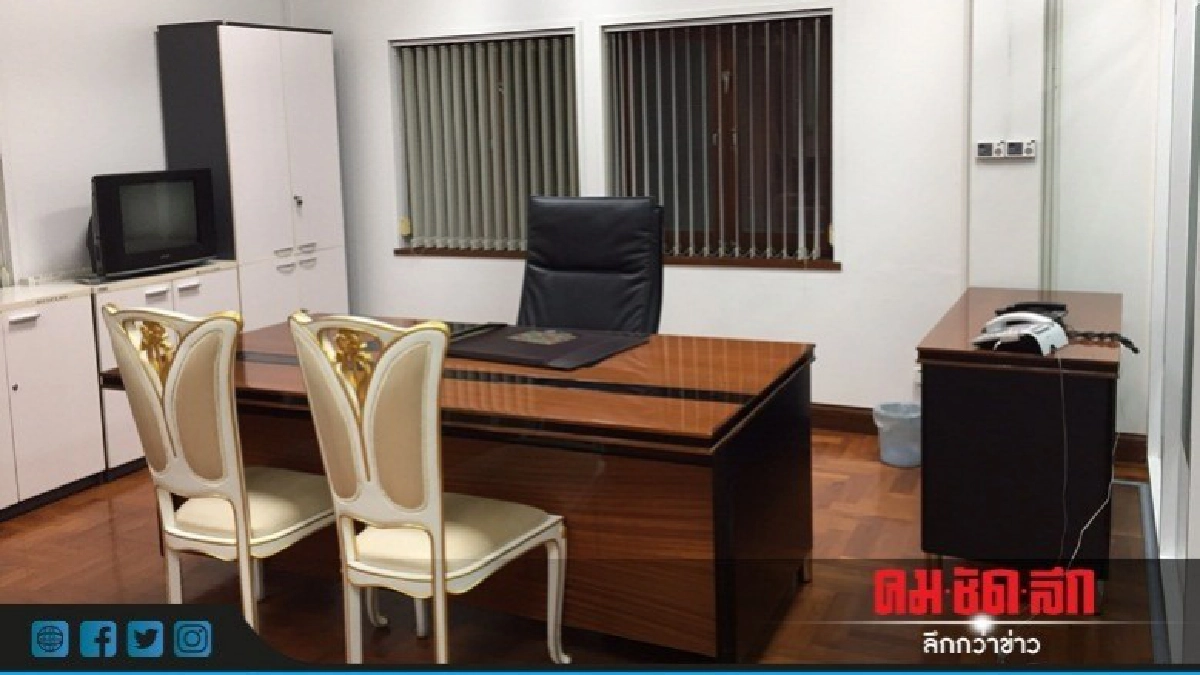 ยึดห้องทำห้องงานขรก. "ตึกบัญชาการ2" ให้ "พุทธิพงษ์" นั่ง ยึดห้องทำห้องงานขรก. "ตึกบัญชาการ2" ให้ "พุทธิพงษ์" นั่ง