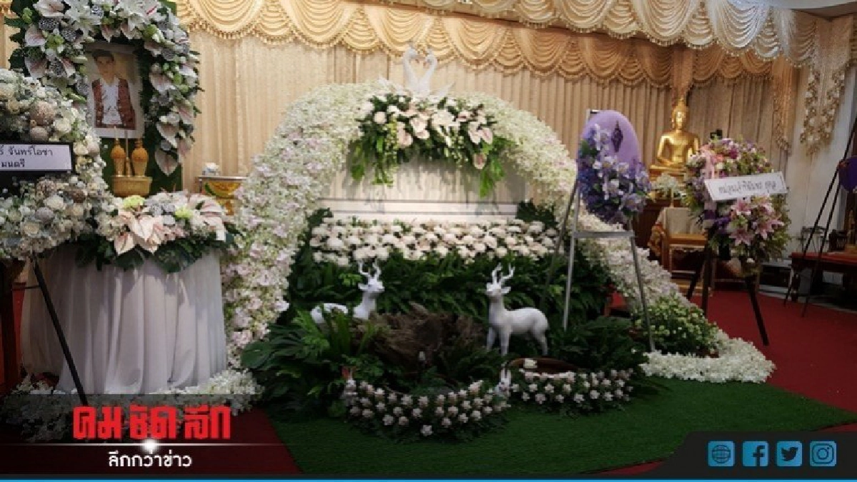 คนบันเทิงร่วมไว้อาลัย "โอ วรุฒ" ล้นวัด คนบันเทิงร่วมไว้อาลัย "โอ วรุฒ" ล้นวัด