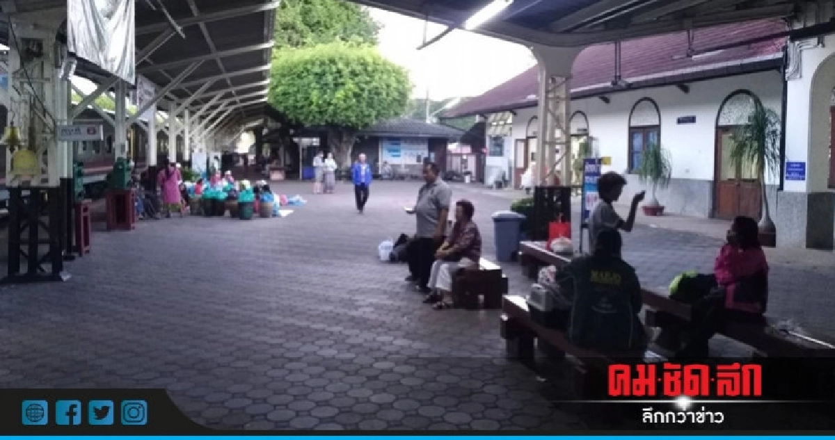 เร่งกู้ 'หัวรถจักร' รถไฟสายเหนือตกราง เร่งกู้ 'หัวรถจักร' รถไฟสายเหนือตกราง