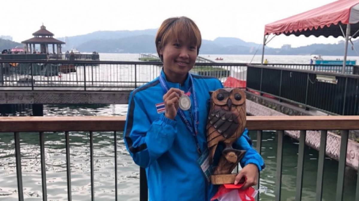 "เงือกอุ้ม"คว้าเหรียญเงินว่ายน้ำมาราธอน "เงือกอุ้ม"คว้าเหรียญเงินว่ายน้ำมาราธอน