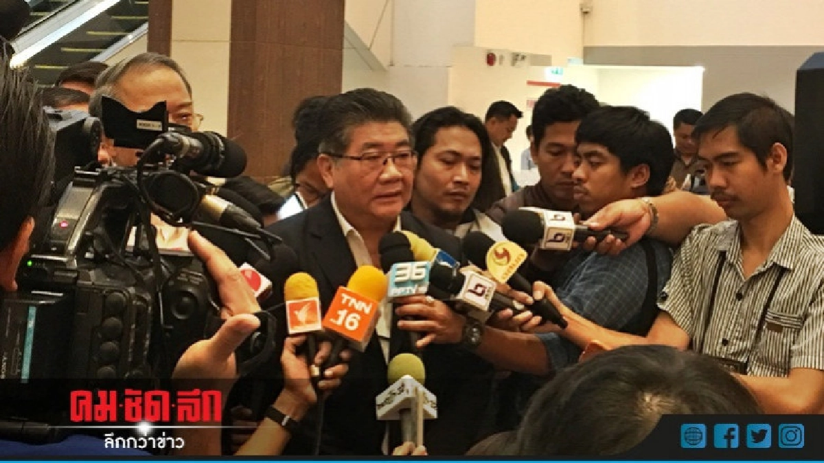 "เพื่อไทย" จี้ ต้องทำงานไม่อยู่ใต้เงา คสช. "เพื่อไทย" จี้ ต้องทำงานไม่อยู่ใต้เงา คสช.