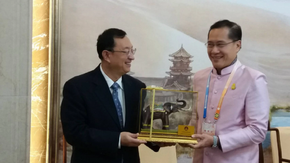 "วีระศักดิ์"ปลื้มเยือนจีนประสบผลสำเร็จดึงคนจีนเที่ยวไทย "วีระศักดิ์"ปลื้มเยือนจีนประสบผลสำเร็จดึงคนจีนเที่ยวไทย