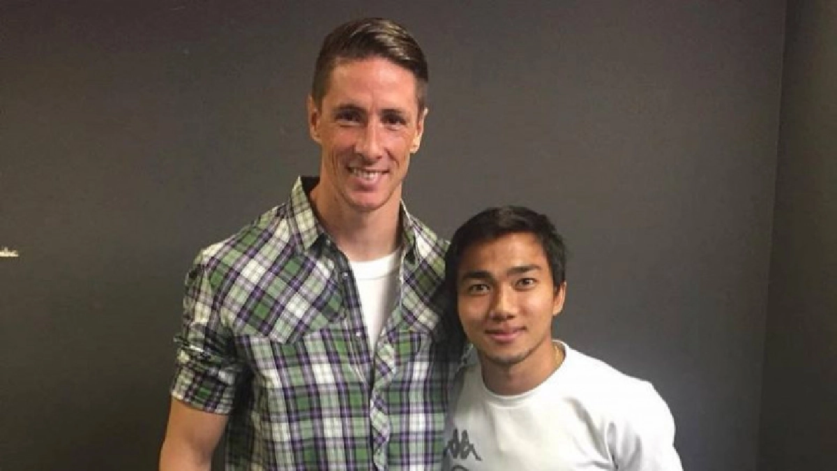 "ชนาธิป"แชะภาพคู่"ตอร์เรส" "ชนาธิป"แชะภาพคู่"ตอร์เรส"