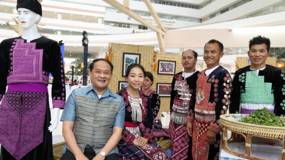 สัมผัสเสน่ห์วิถีชีวิต "OTOP Village" 5 - 9 ต.ค. นี้ สัมผัสเสน่ห์วิถีชีวิต "OTOP Village" 5 - 9 ต.ค. นี้
