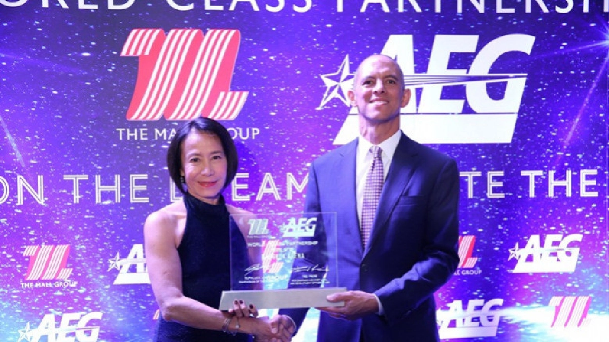 เซเลบร่วมยินดี"เวิลด์คลาส อารีน่า"แห่งใหม่