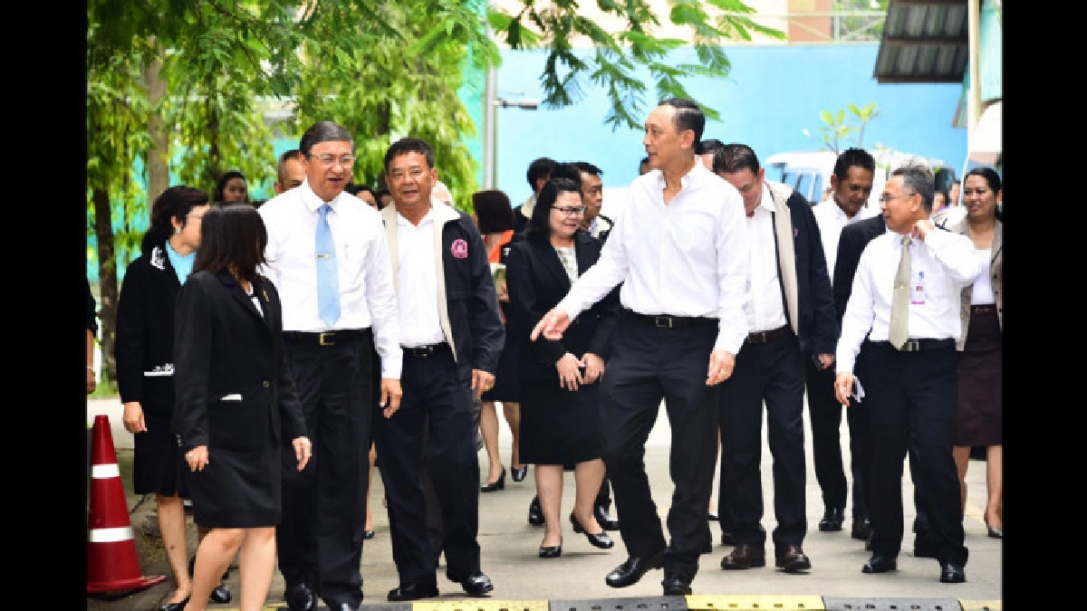 รมว.พม. ตรวจเยี่ยม สค. ย้ำแก้ไขปัญหาความรุนแรงทุกมิติ รมว.พม. ตรวจเยี่ยม สค. ย้ำแก้ไขปัญหาความรุนแรงทุกมิติ