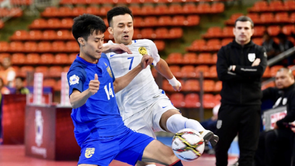 "ช้างศึก" ถล่ม "เสือเหลือง" 7-1 "ช้างศึก" ถล่ม "เสือเหลือง" 7-1
