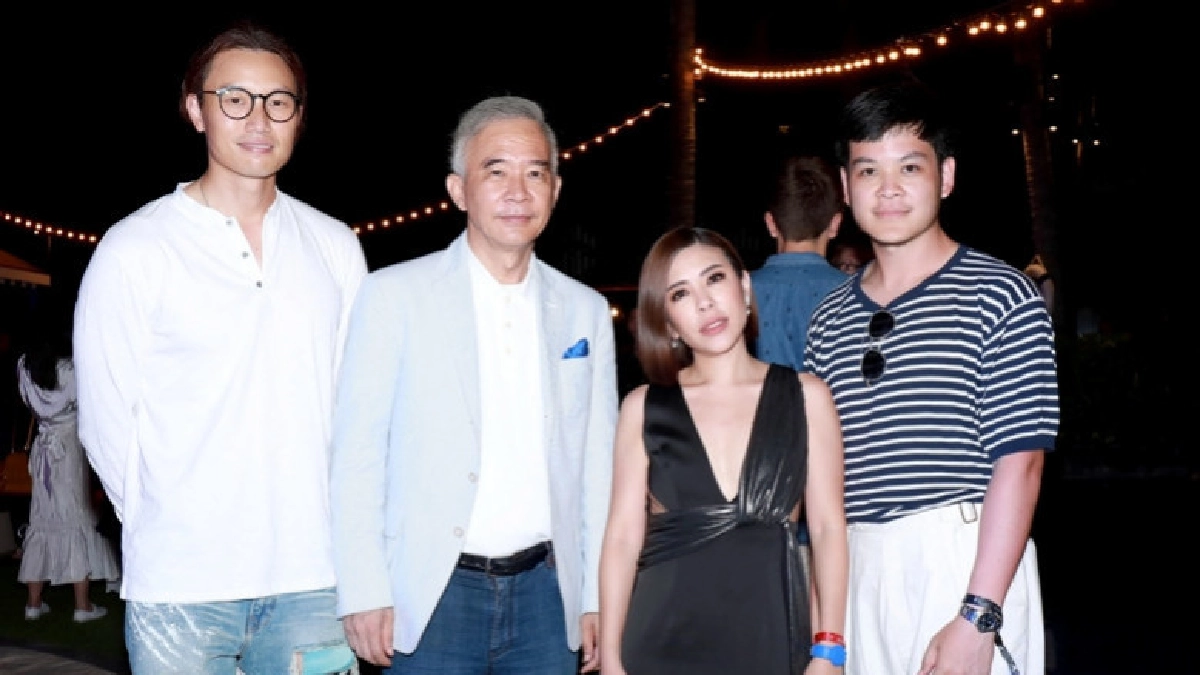 อวดความเซ็กซี่บนหาดหัวหิน